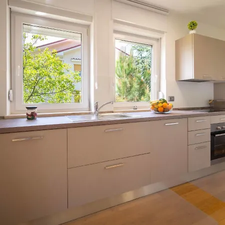 アパート Kvarner House-2 By Interhome