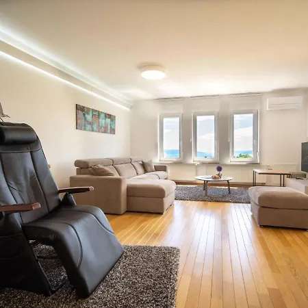 Kvarner House-2 By Interhome カスタヴ