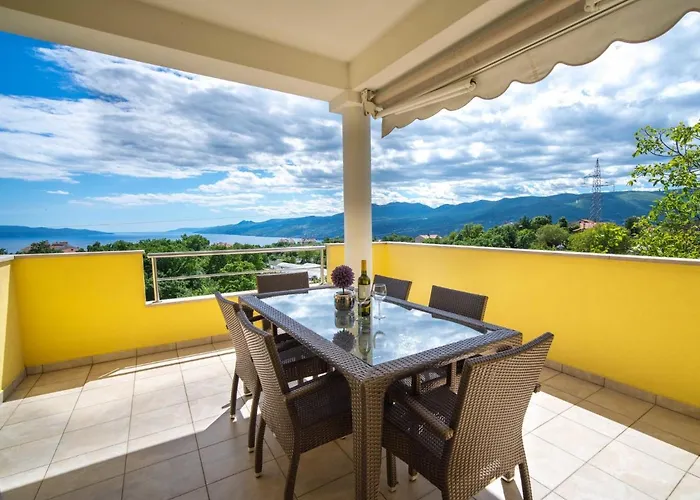 Kvarner House-2 By Interhome Διαμέρισμα